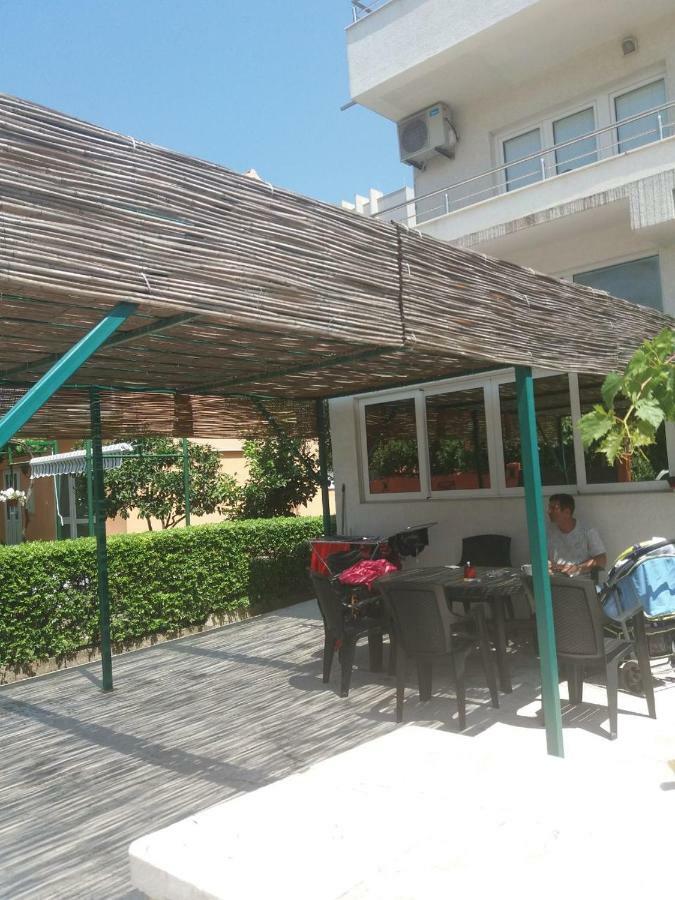 Mona&Mike Apartments Τίβατ Εξωτερικό φωτογραφία